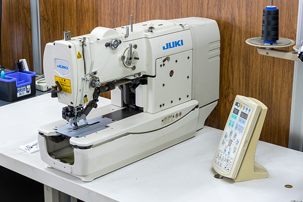 穴かがり(ねむり)